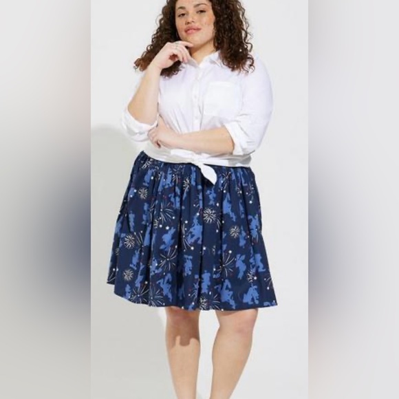 torrid Dresses & Skirts - NWT-Torrid/Disney’s Mickey Mouse and friends Americana skirt size 2x 3X